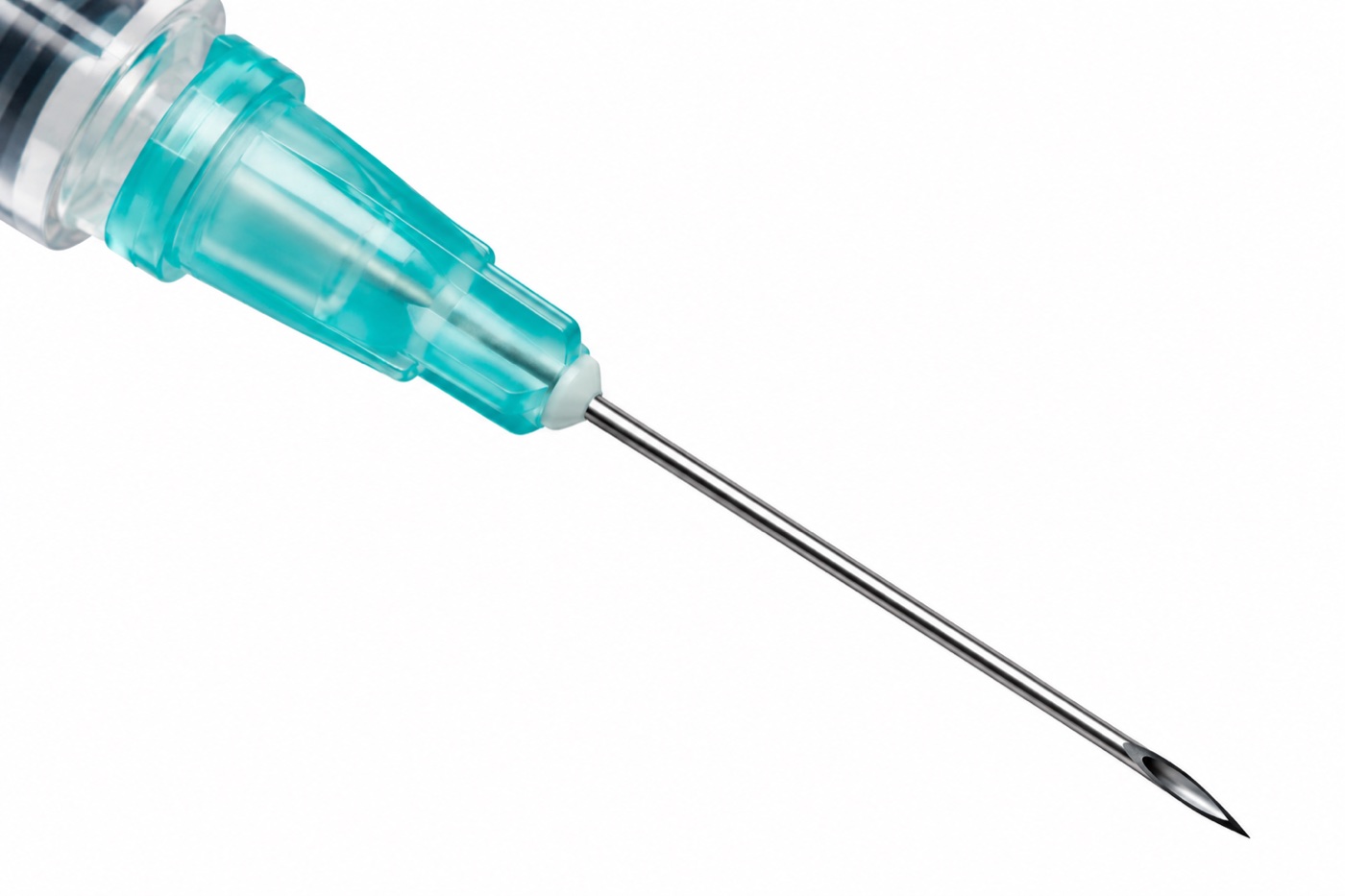 Vero Animal Health hypodermic needle with a colour-coded, semi-transparent hub